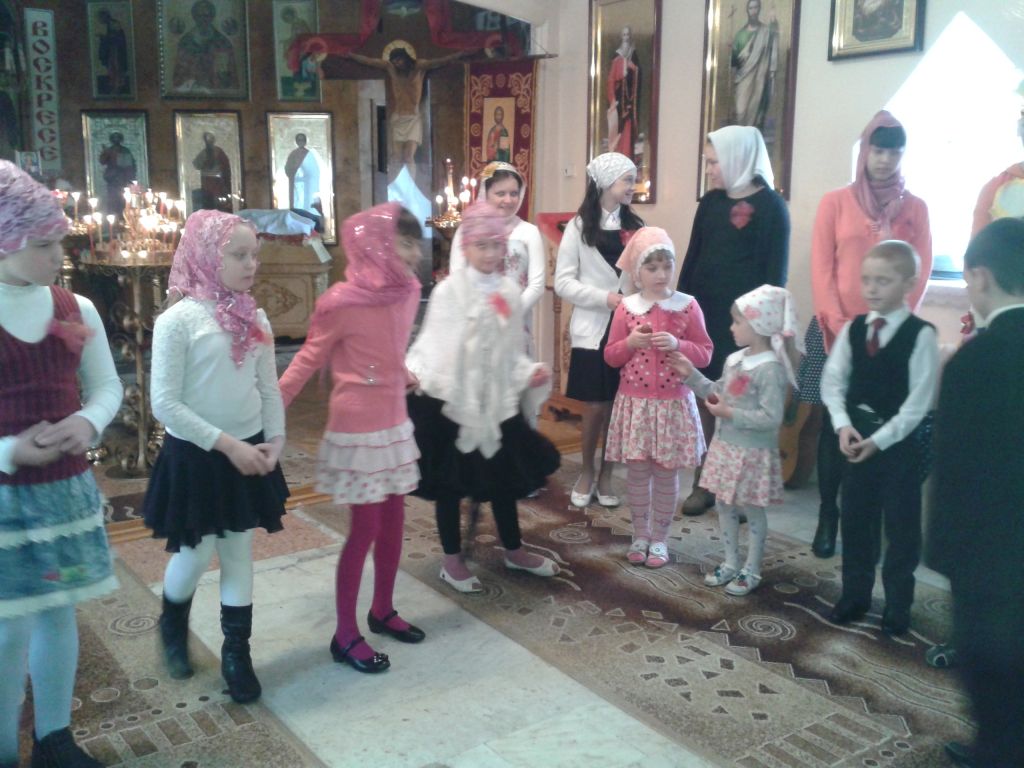В Межгорье дети ВШ провели Пасхальный концерт