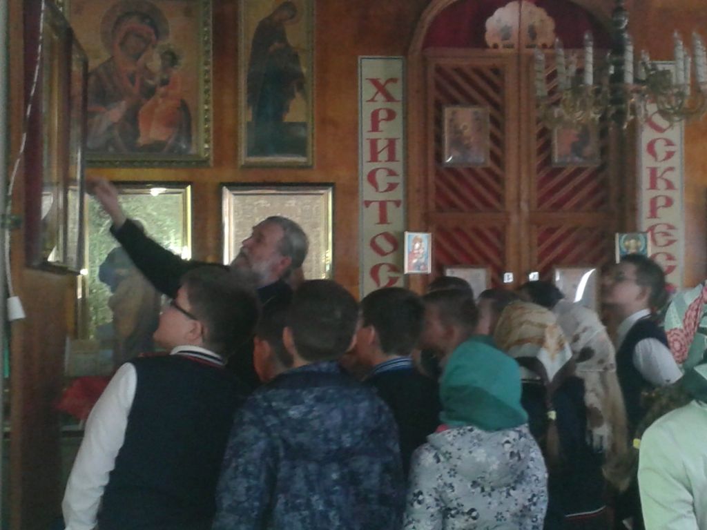 В рамках курса ОРКСЭ школьники Межгорья посетили православный храм