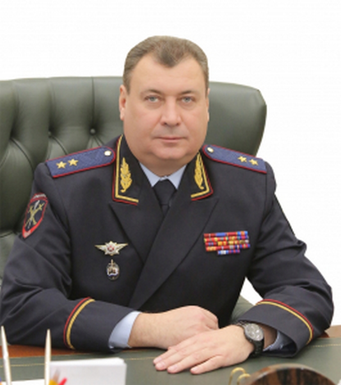 Поздравление митр.Никона Министру МВД по РБ