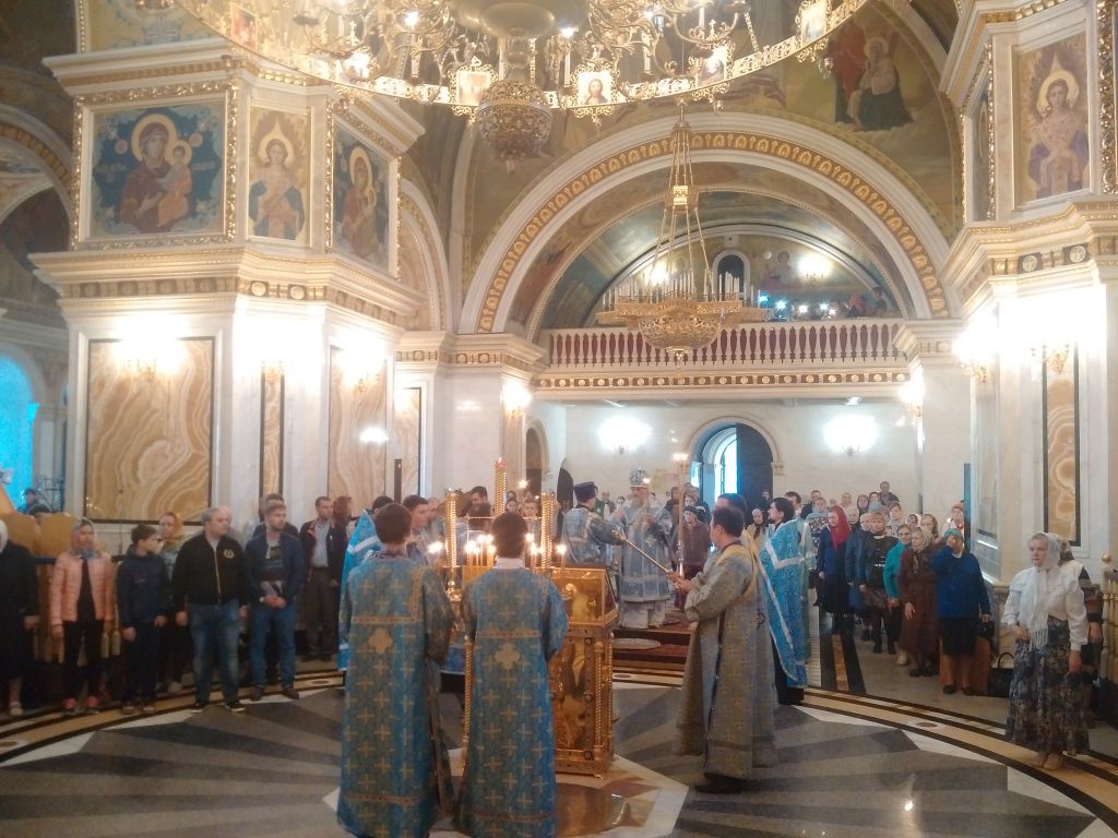 Служение митр.Никона накануне Недели 14-й по Пятидесятнице, пред Воздвижением