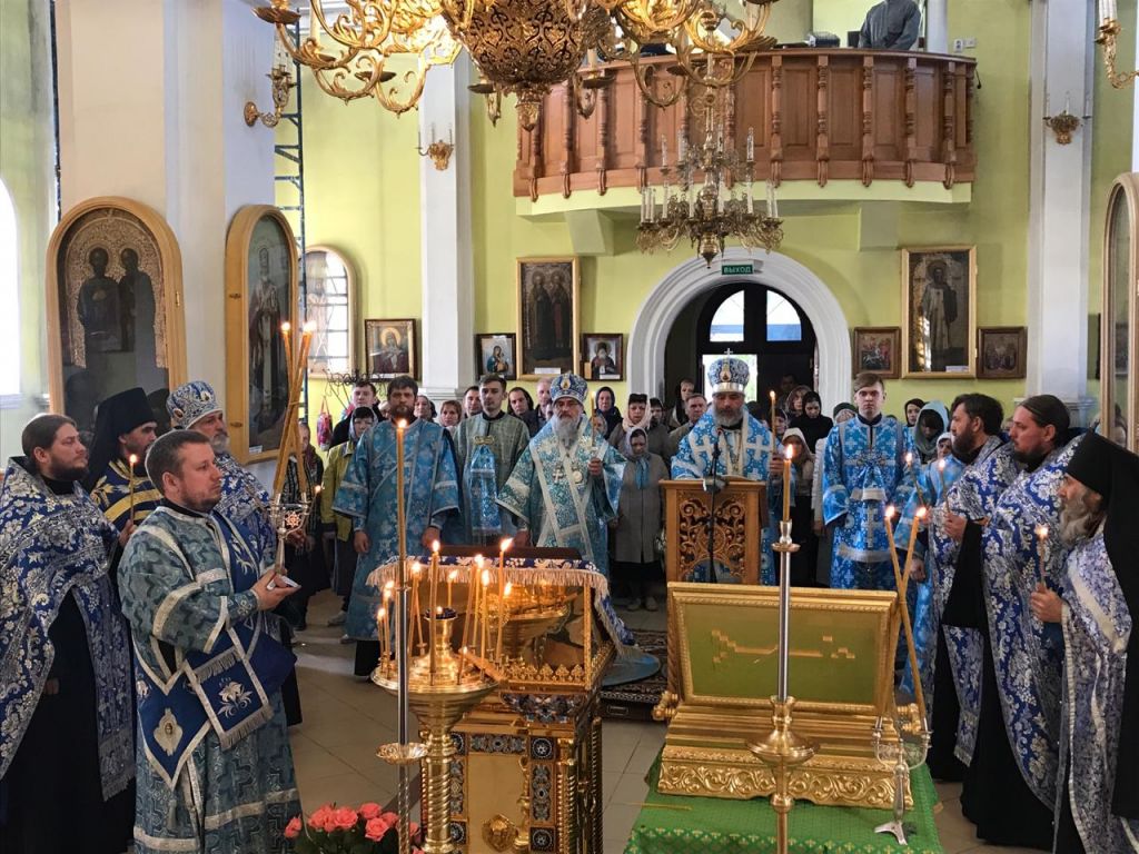 Служение митр.Никона и еп.Николая накануне Субботы Акафиста