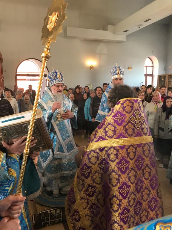 Служение митр.Никона и еп.Николая в Субботу Акафиста