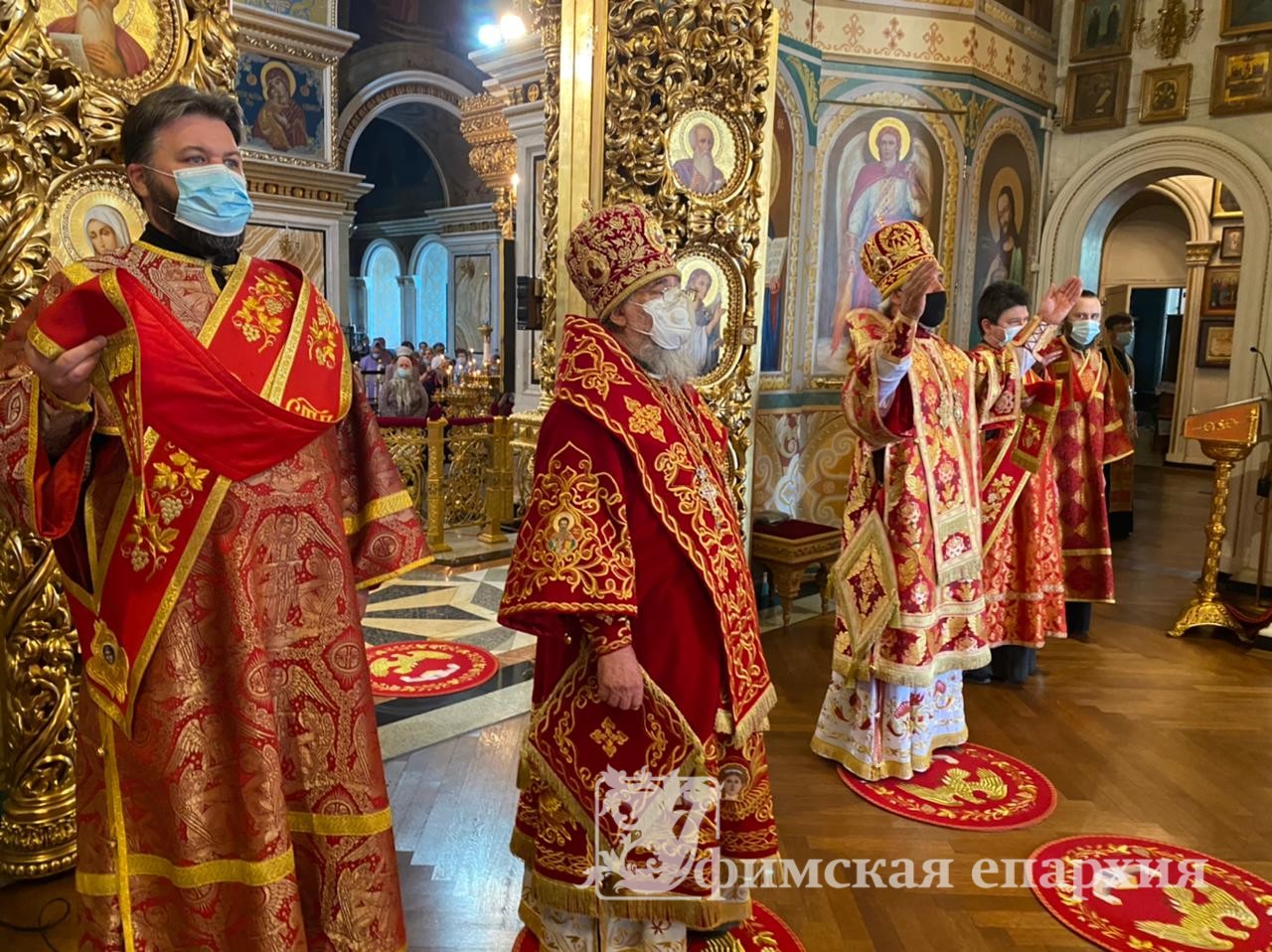 Архиерейское служение в день Жен-мироносиц: фото 11