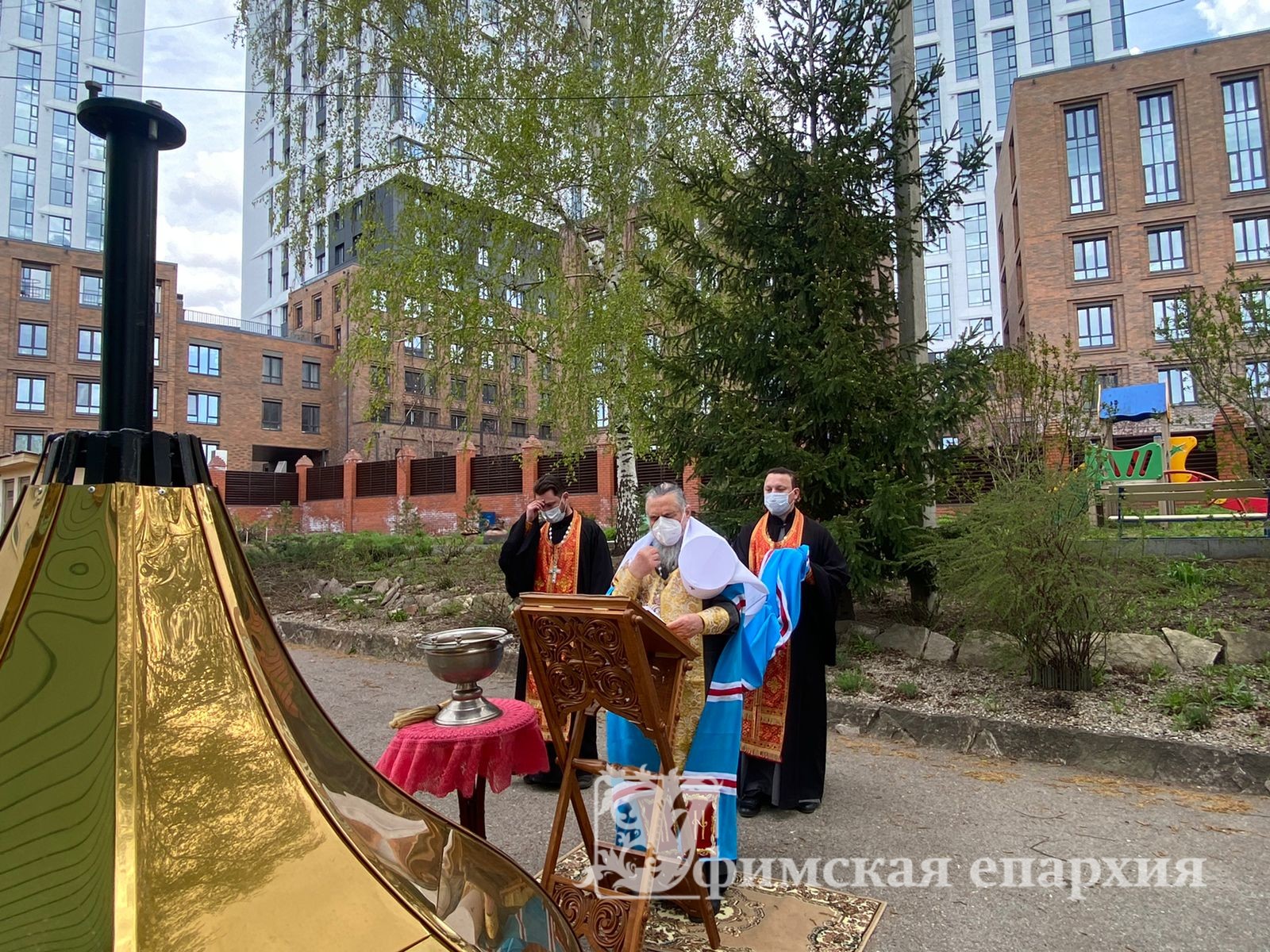 Митр.Никон освятил главки и кресты для Сергиевского собора г. Уфы: фото 3