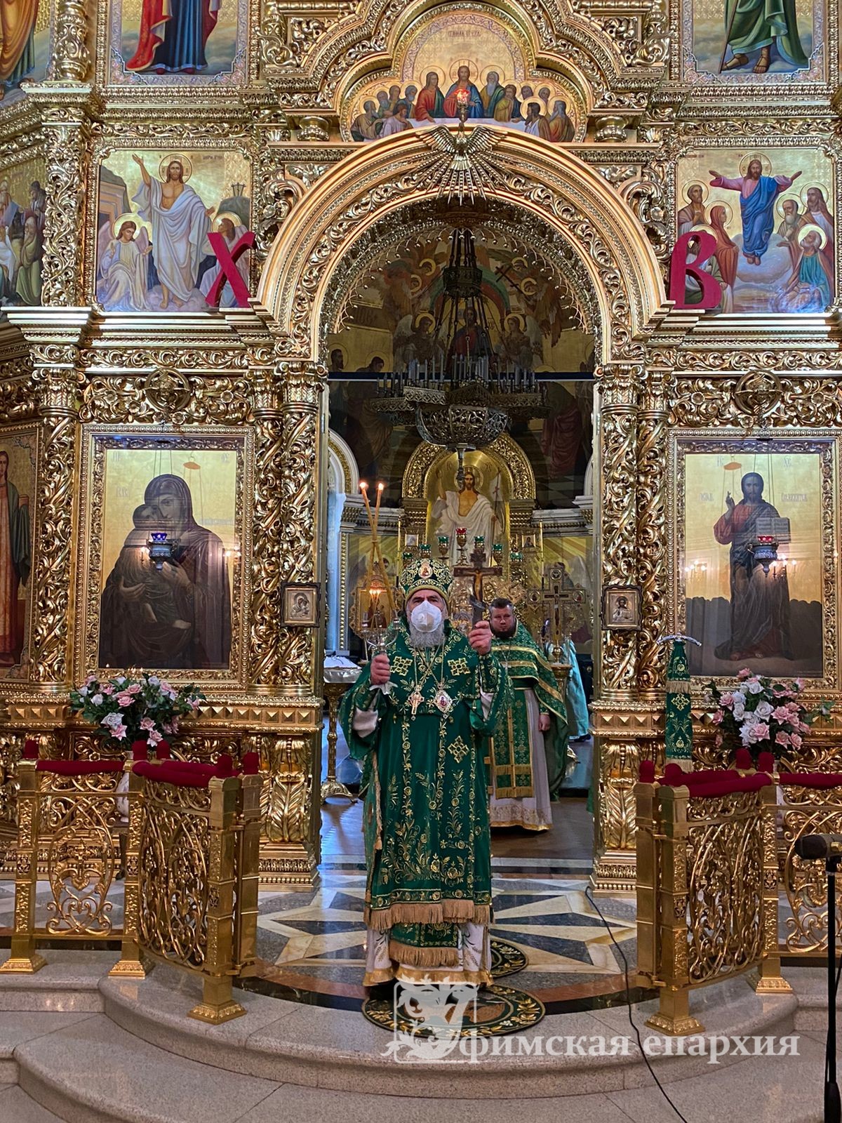 Служение митр. Никона в День Святой Троицы: фото 1