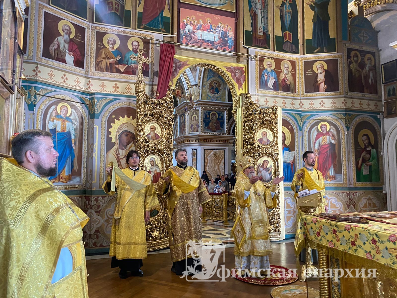 Служение митр.Никона в Неделю 6-ю по Пятидесятнице и день св.равноап. Ольги: фото 1