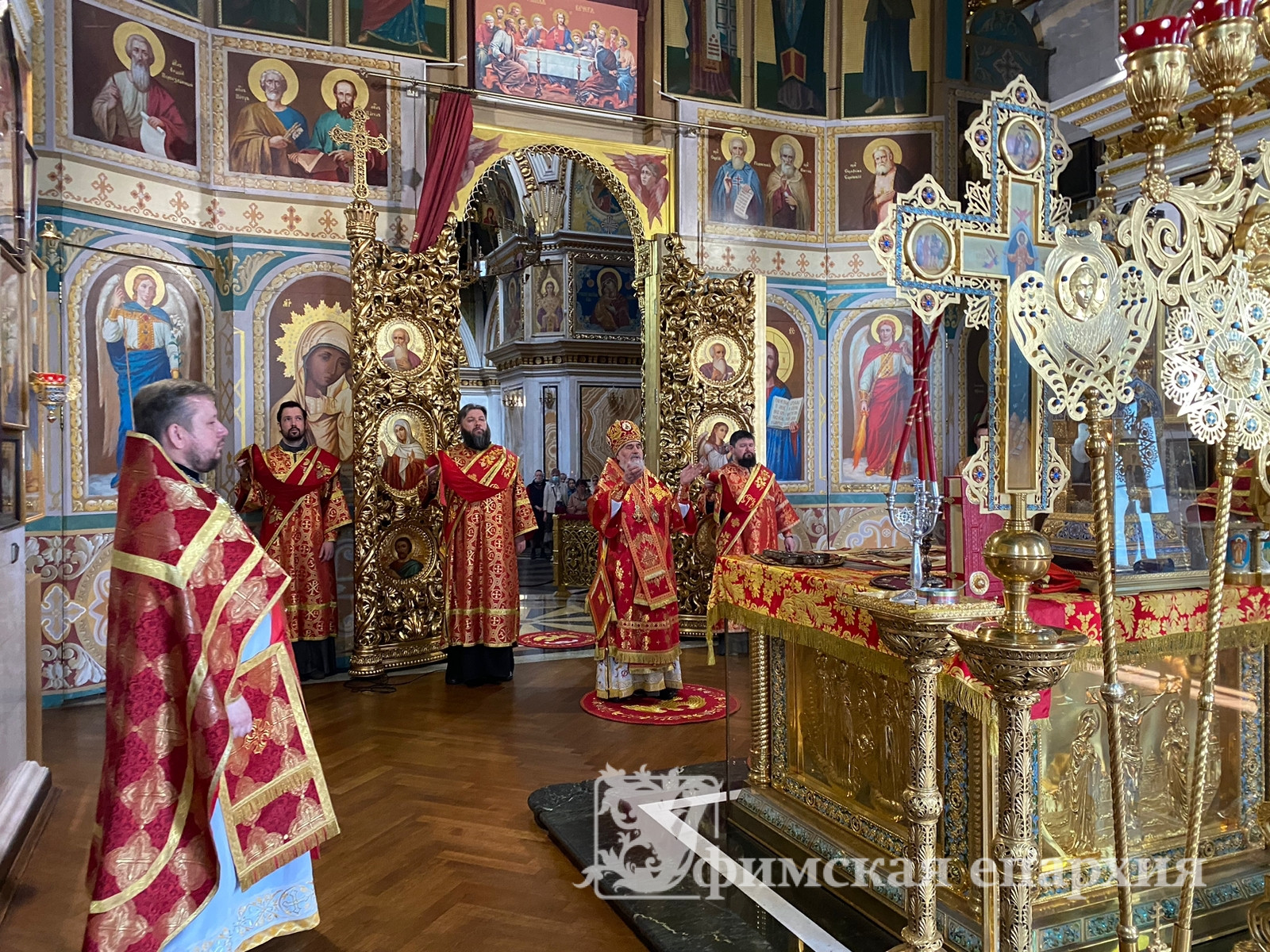 Служение митр.Никона в праздник жен-мироносиц: фото 3
