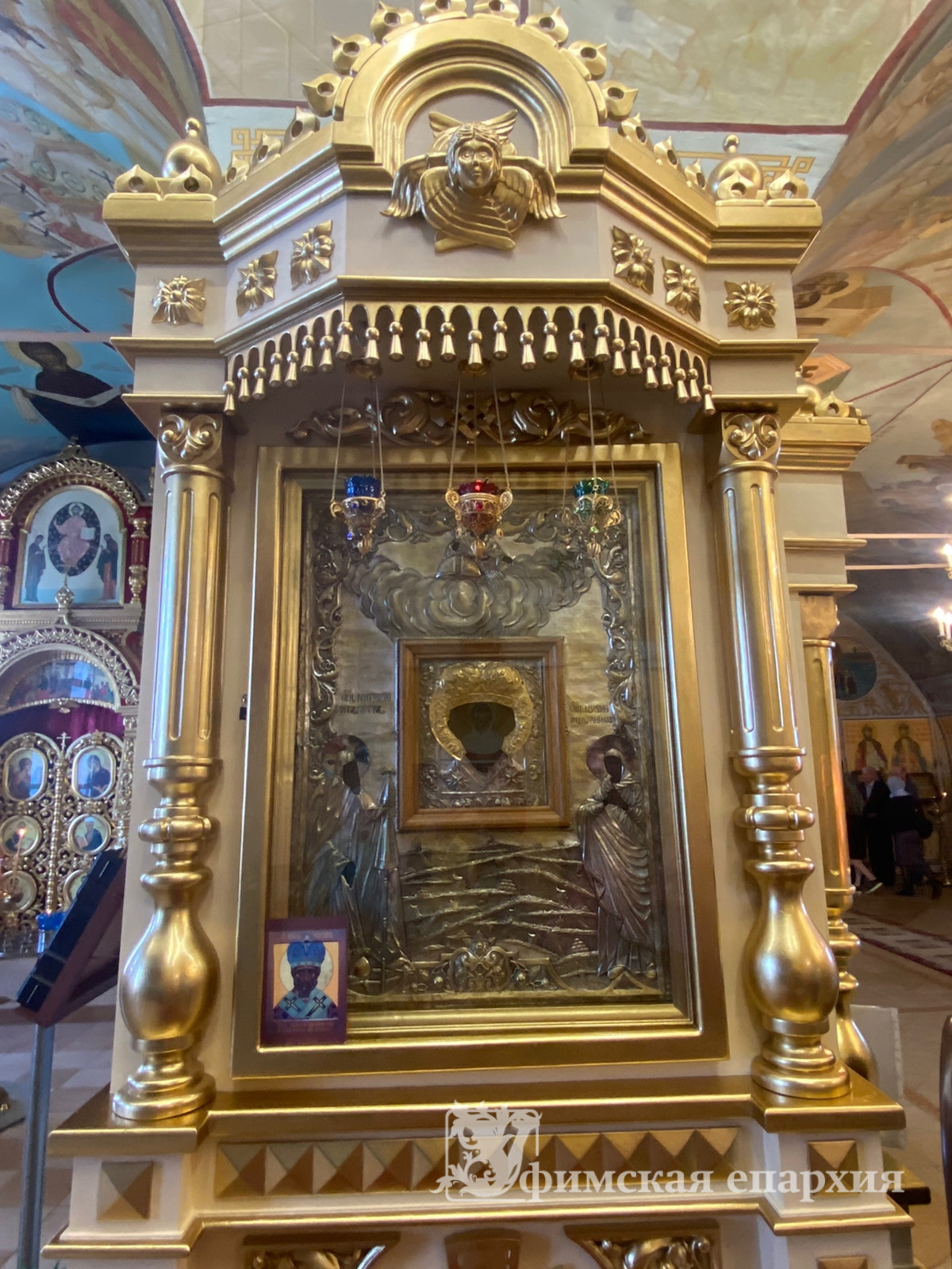 Служение митр.Никона в праздник Перенесения мощей святителя Николая Чудотворца: фото 2