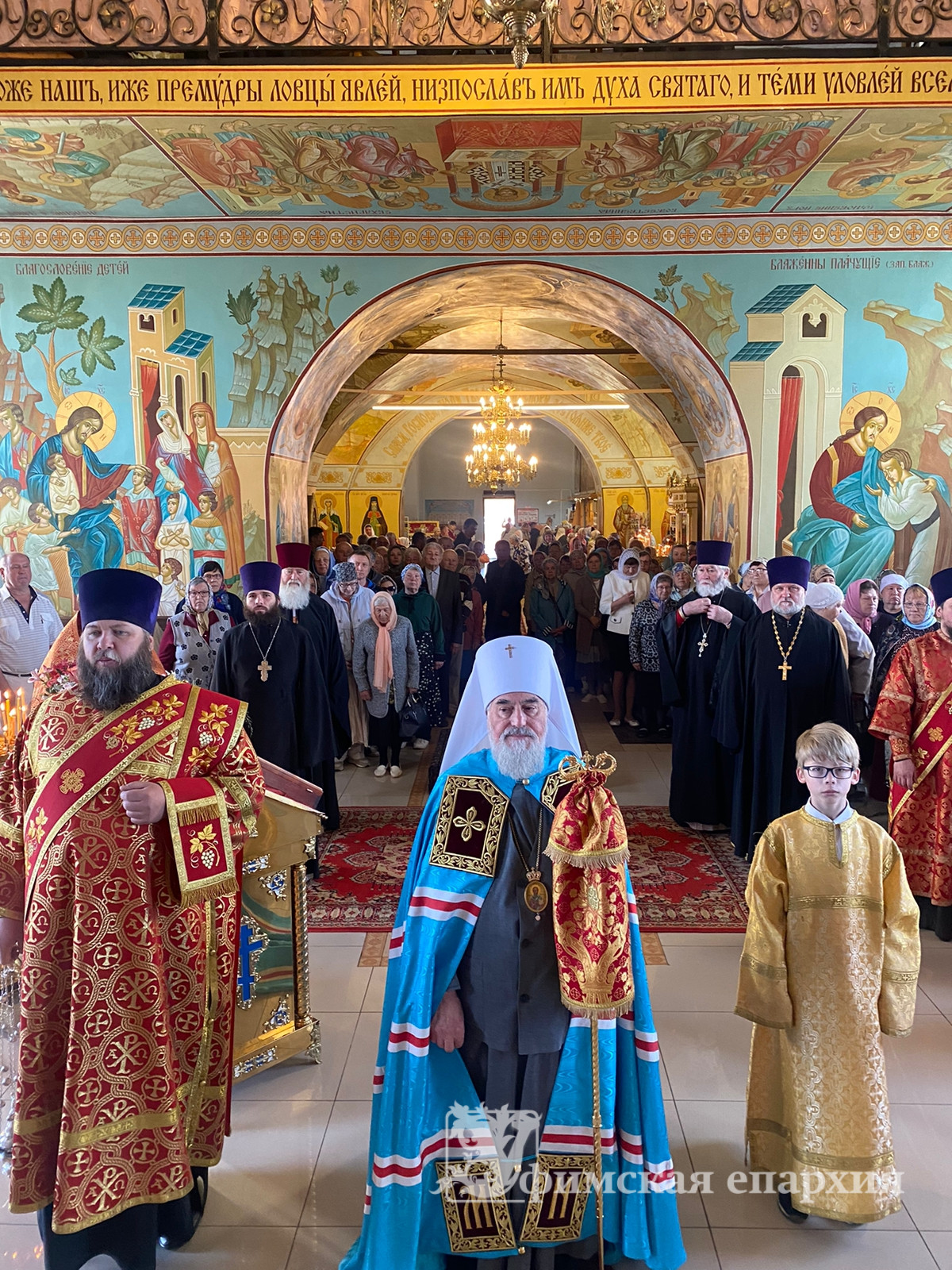 Служение митр.Никона в праздник Перенесения мощей святителя Николая Чудотворца: фото 3