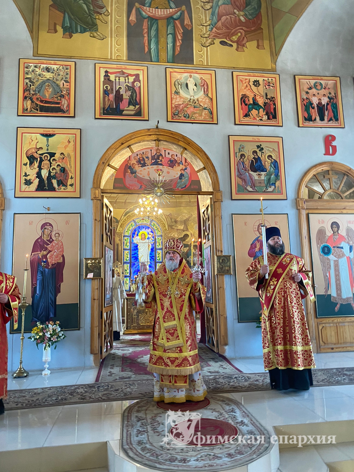 Служение митр.Никона в праздник Перенесения мощей святителя Николая Чудотворца: фото 5