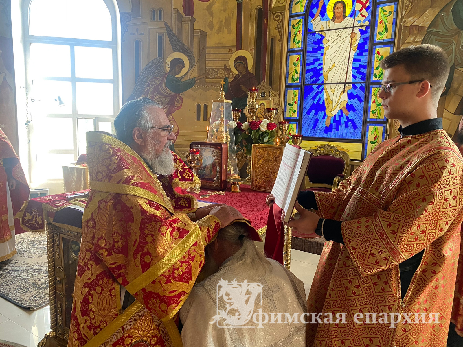 Служение митр.Никона в праздник Перенесения мощей святителя Николая Чудотворца: фото 11