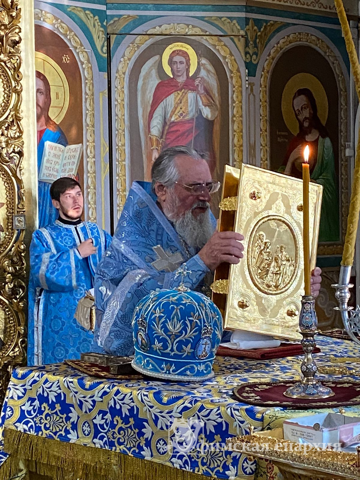 Служение митр.Никона в праздник Казанской иконы Божией Матери: фото 1