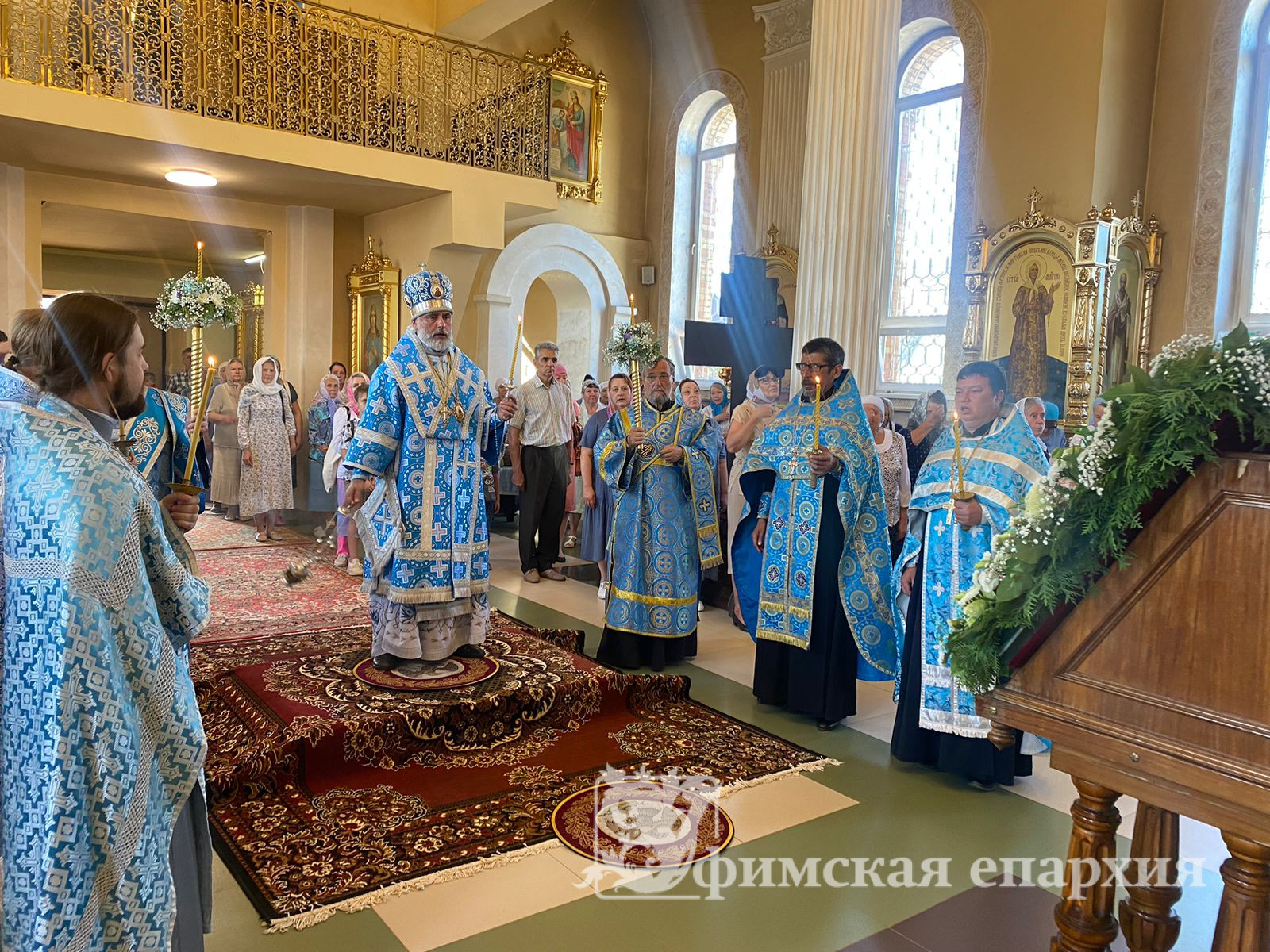 Архиерейское служение накануне праздника Бугабашской иконы Божией Матери: фото 1