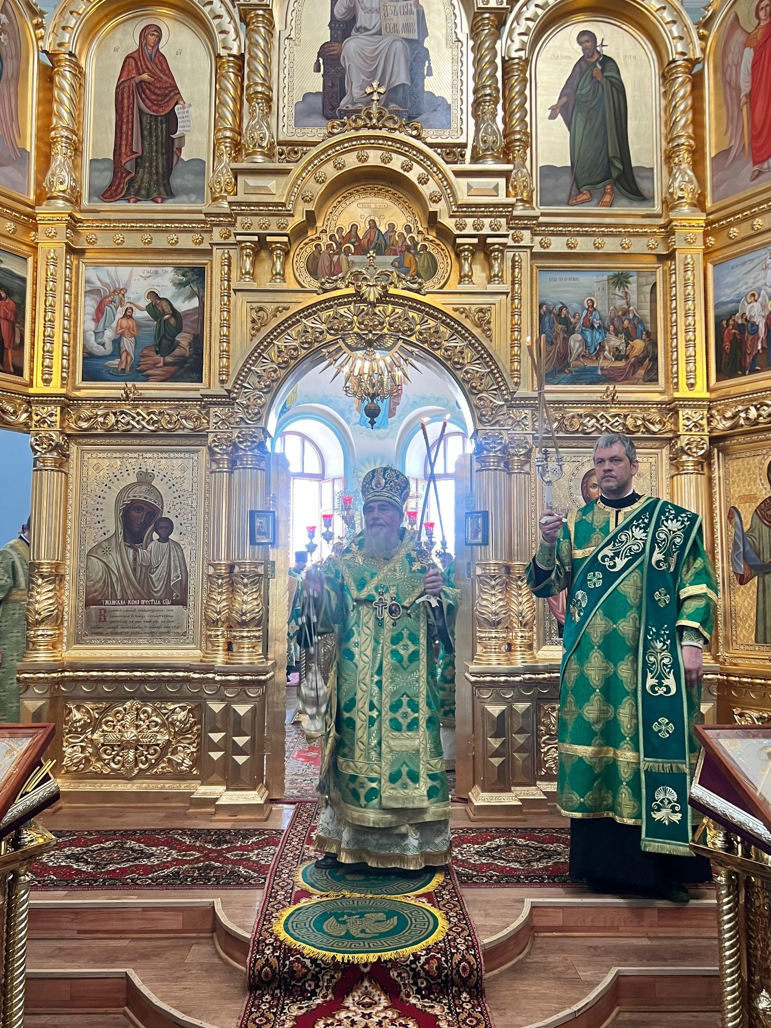 Архиерейское богослужение в День Святого Духа: фото 9