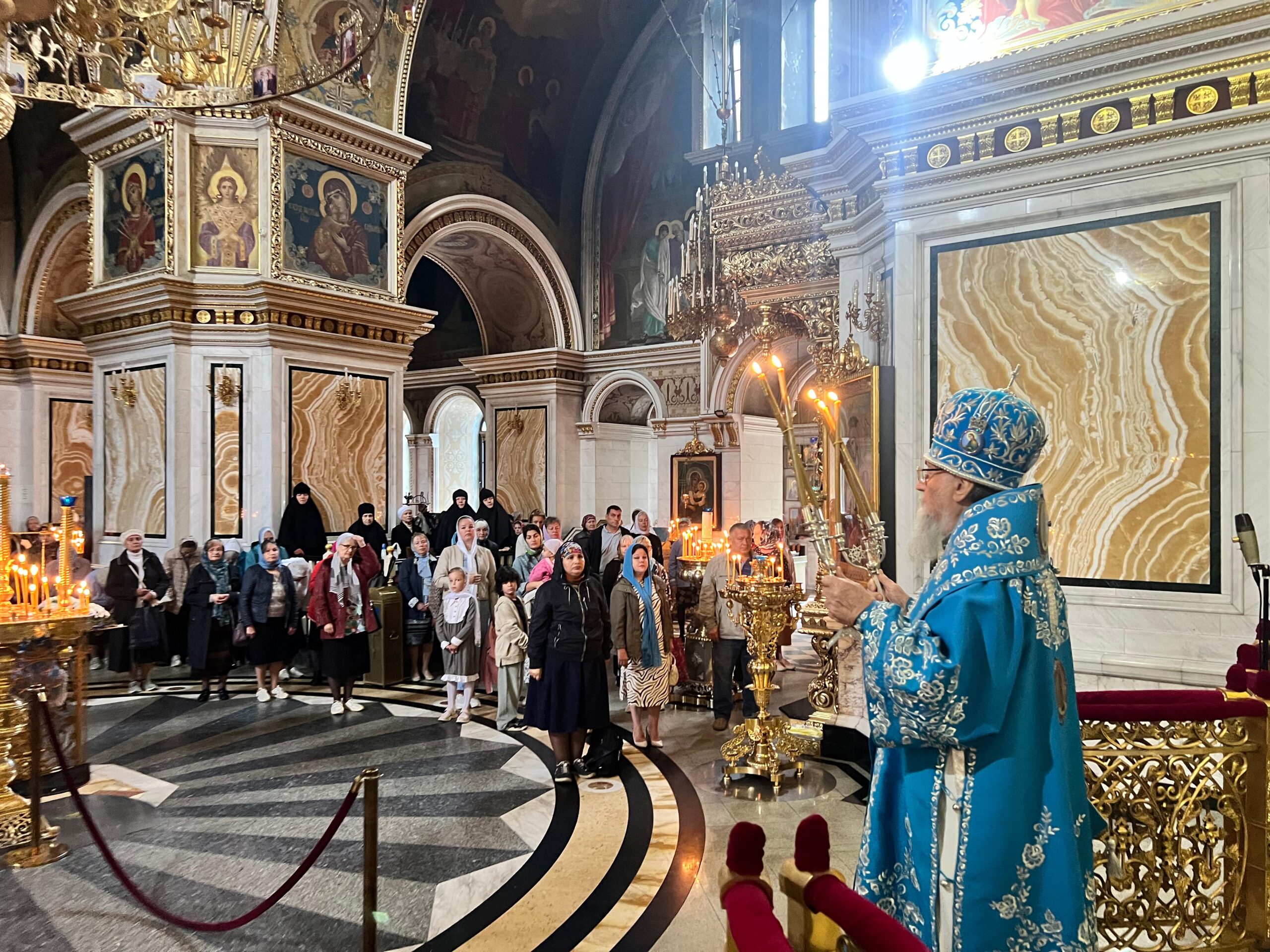 Служение митрополита Никона в праздник Успения Пресвятой Богородицы